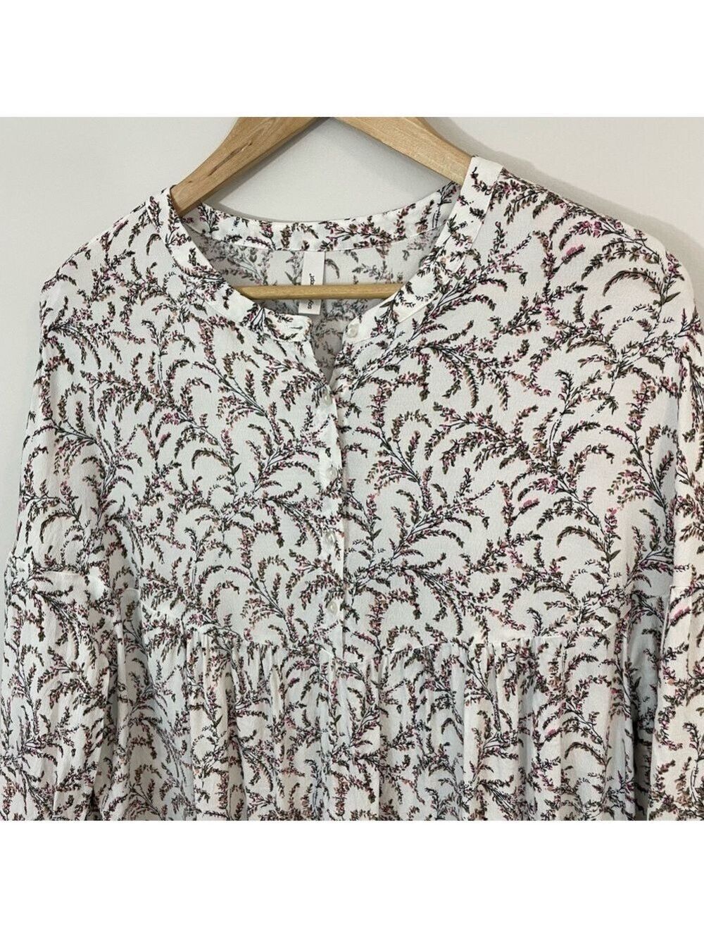 Soya Concept Floral Tunic Top Womens S White Pink Boho Relaxed Fit Popover Shirt